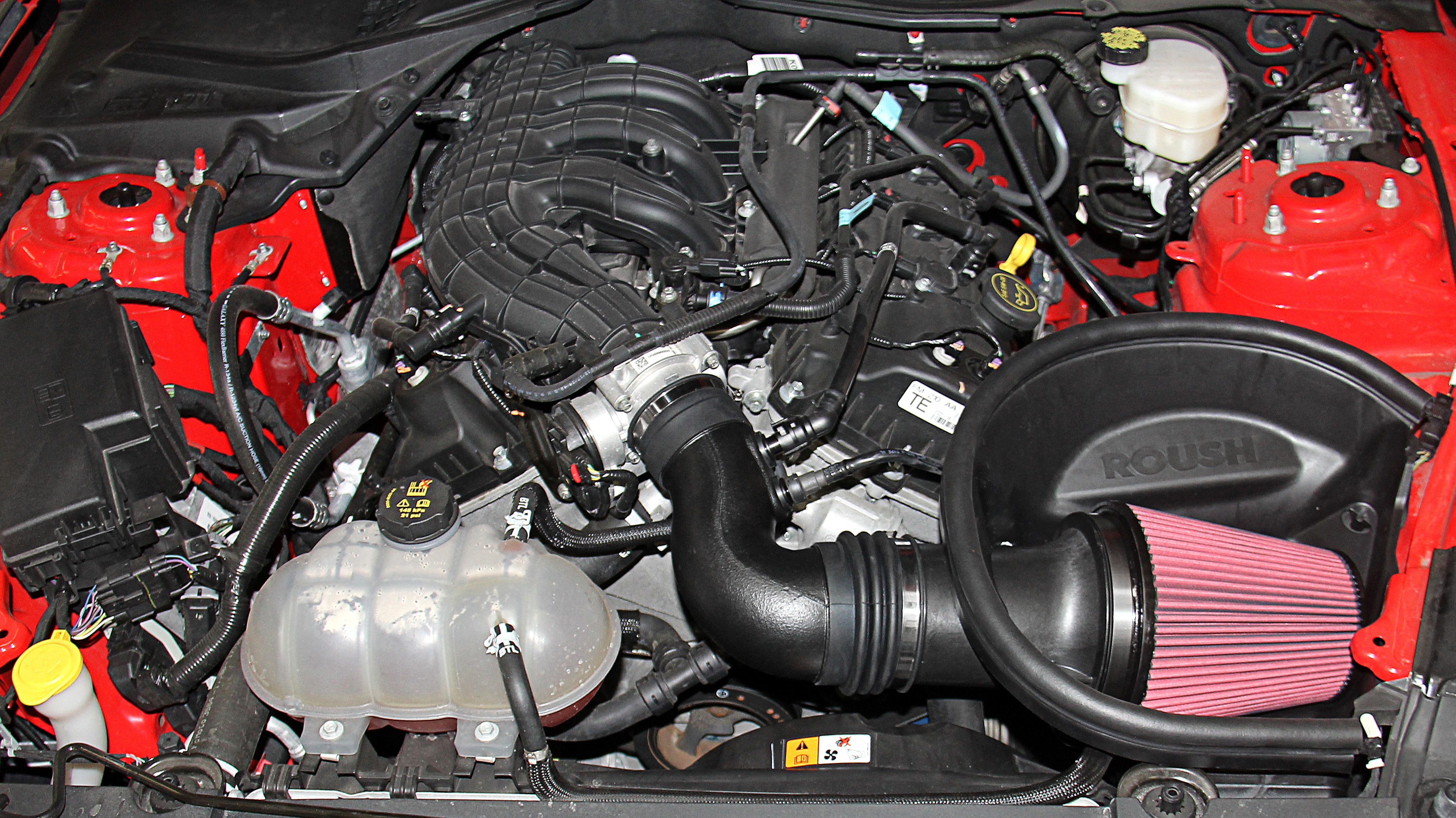 Mustang-v6-roush-intake
